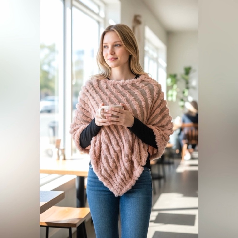 BCBG Maxazria for‎ Nordstrom Blush Pink Rabbit Fur Poncho RARE and Vintage 💗